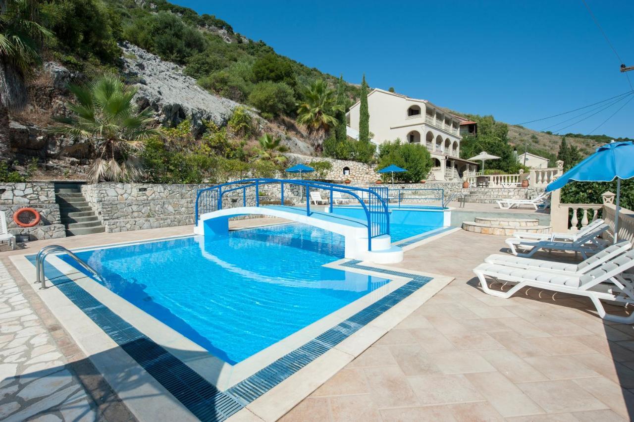 Hotel de apartamente Dimitrios 2*